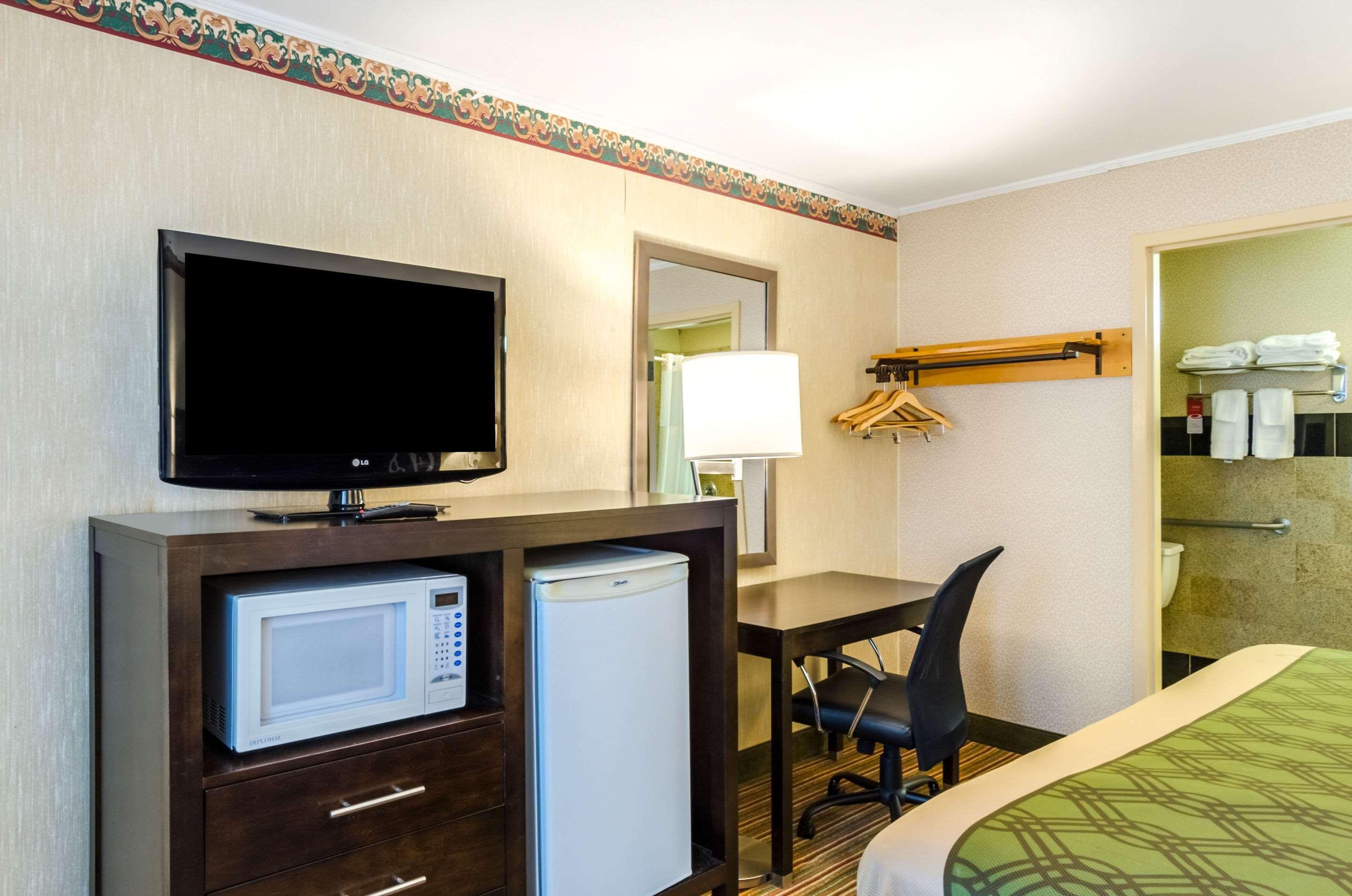 Econo Lodge Pittsfield Esterno foto
