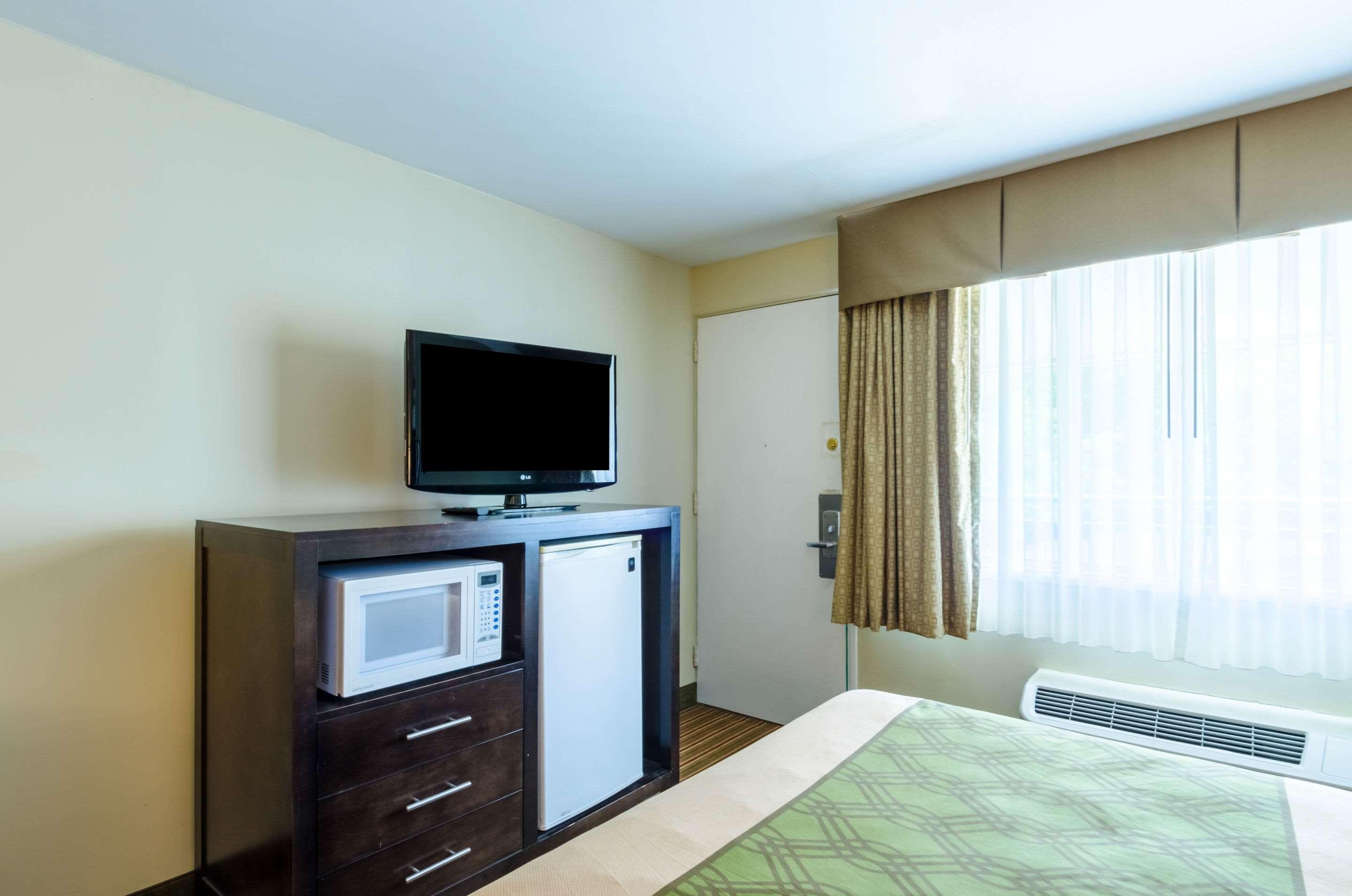 Econo Lodge Pittsfield Esterno foto