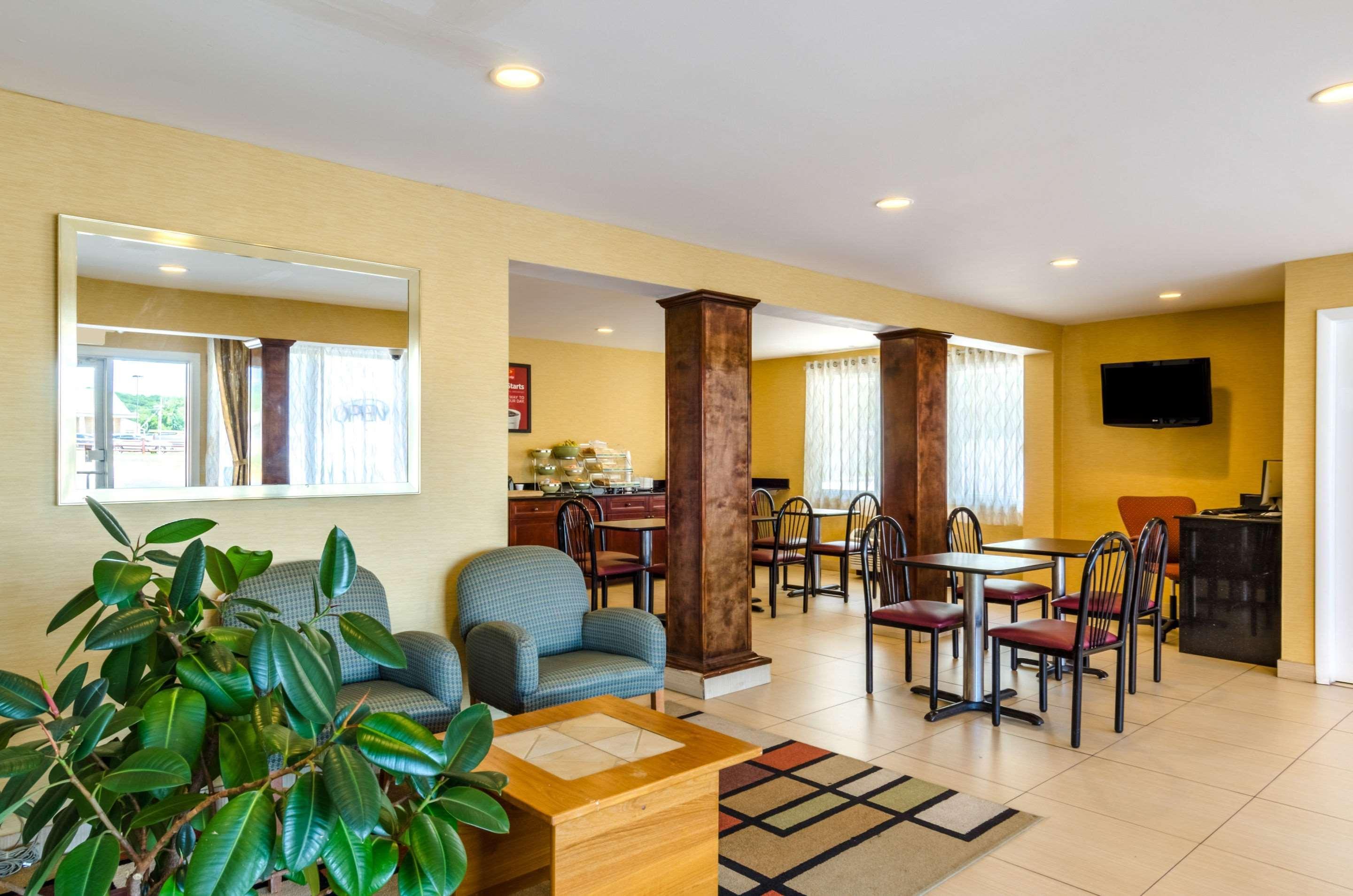 Econo Lodge Pittsfield Esterno foto