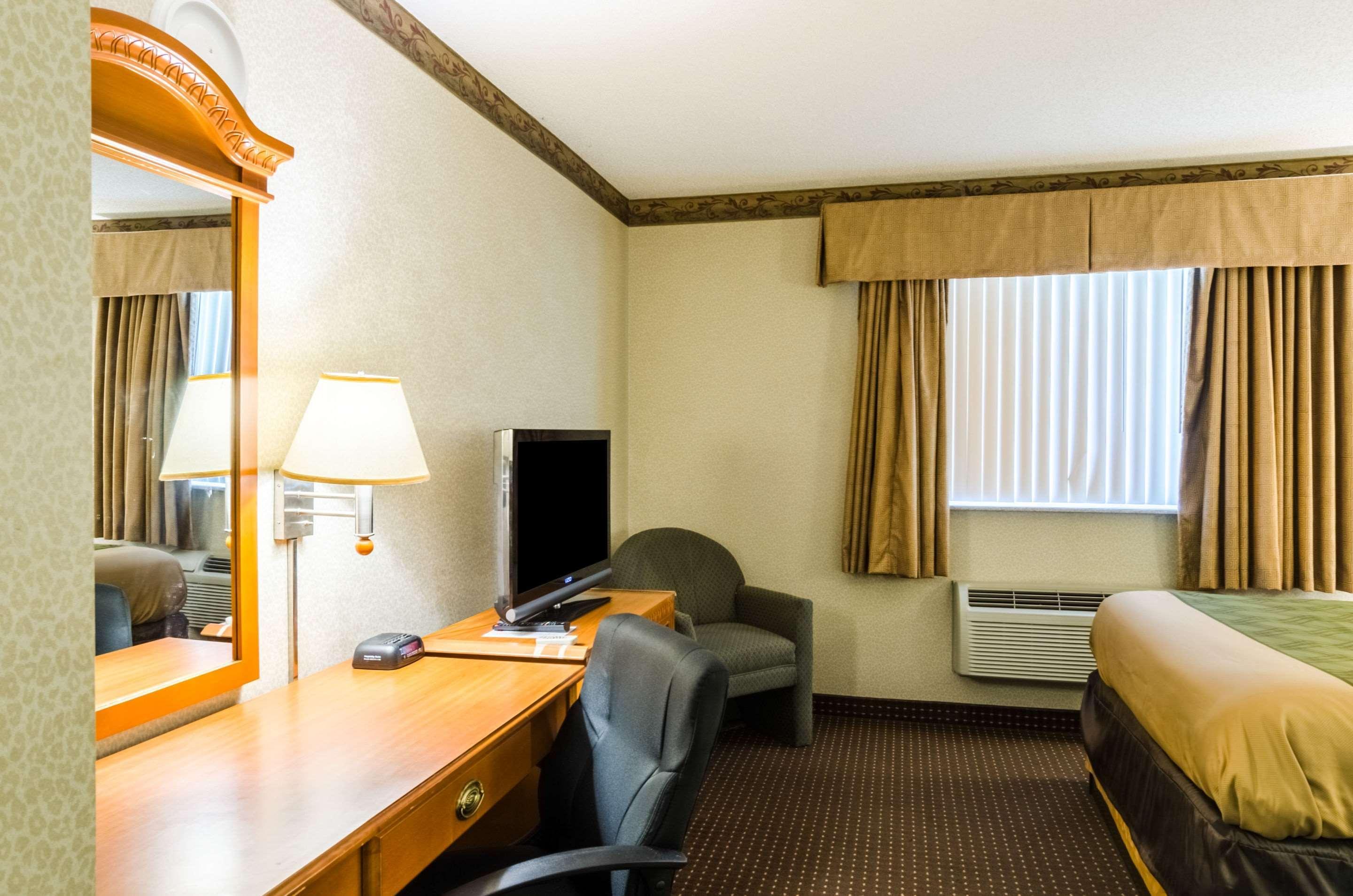 Econo Lodge Pittsfield Esterno foto